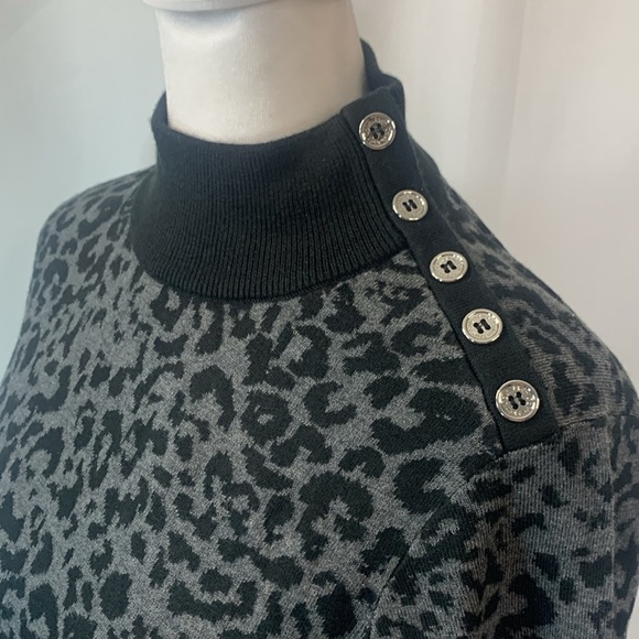Calvin Klein Gray & Black Mock Neck Animal Print  Sweater w/ Silver Buttons- NWT - Picture 6 of 16